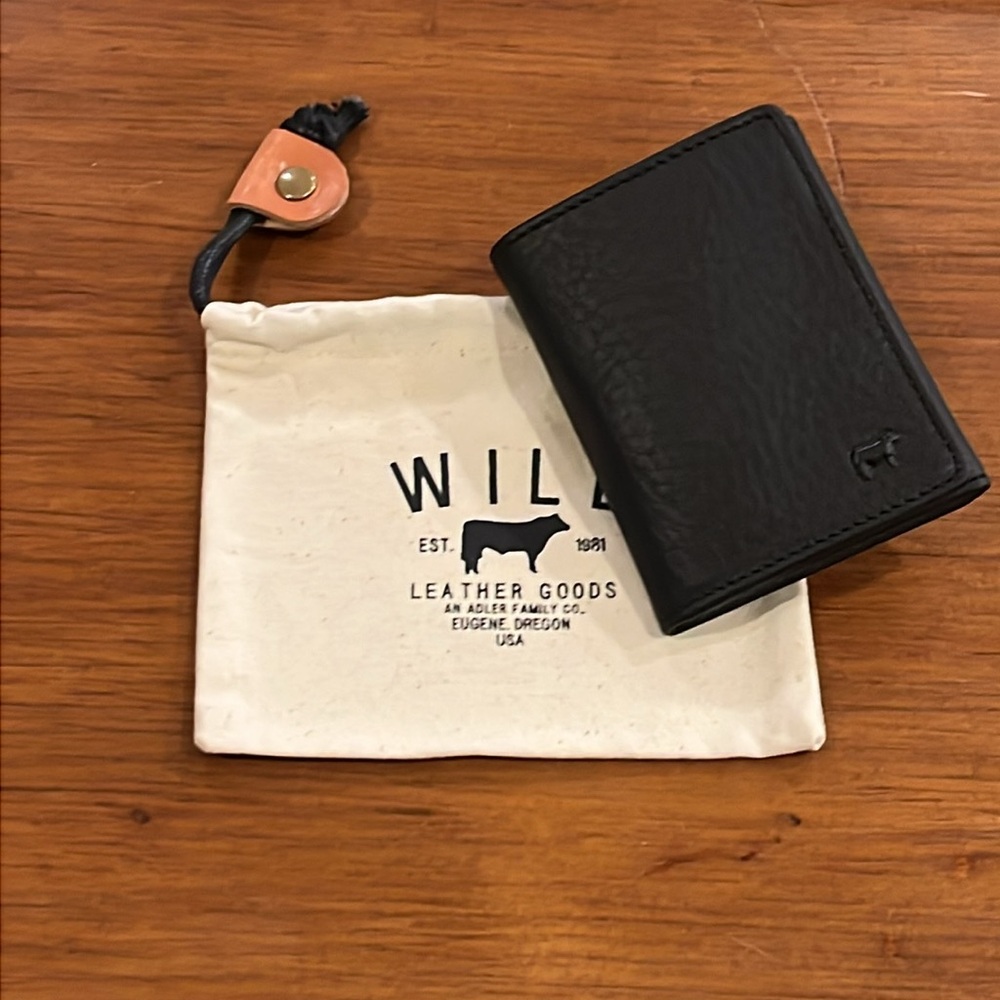 Will Leather Goods Trifold Black Leather Wallet ID Card Bill Slots